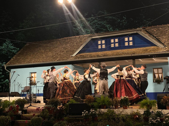 Bunjevačko kolo iz Subotice na 52. Festivalu slovačkog folklora Tancuj, tancuj…