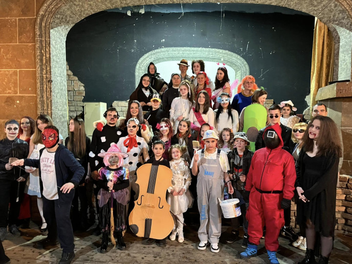 Maskenbal u Srijemskoj Mitrovici