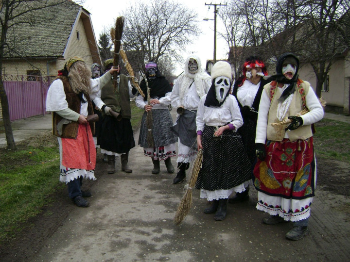 Pokladni običaj tute u Plavni