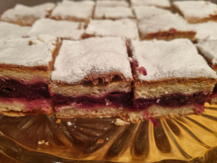 Pita s višnjama