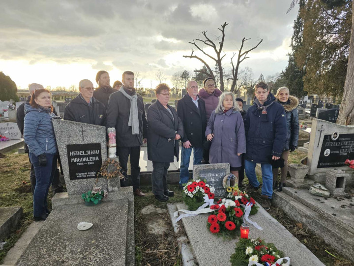 Položeno cvijeće na grob skladatelja Franje Štefanovića povodom 100. obljetnice njegove smrti (12. 3. 1879 – 26. 1. 1924.)