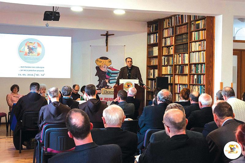 40 godina Agape