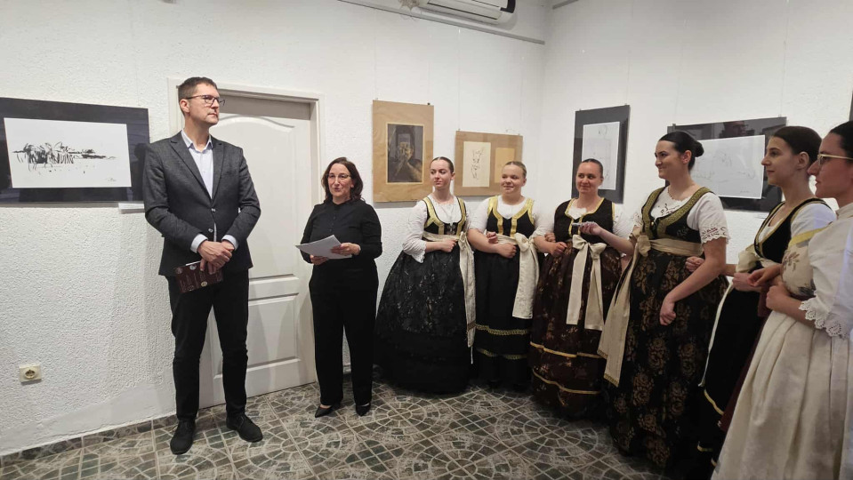 Otvorena izložba Ivana Balaževića u Tavankutu