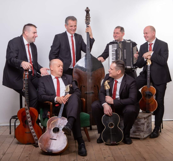 Ansambl Hajo iz Subotice i klapa More iz Šibenika snimili videospot za pjesmu Ratari i ribari